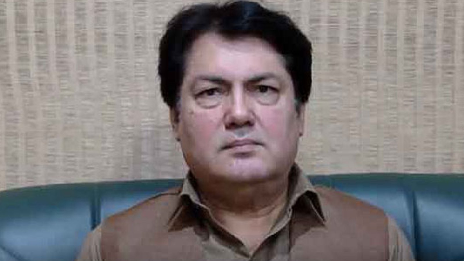 عمران خان کے تمام کیسز ڈیڑھ ماہ میں ختم ہوجائیں گے، بیرسٹر سیف