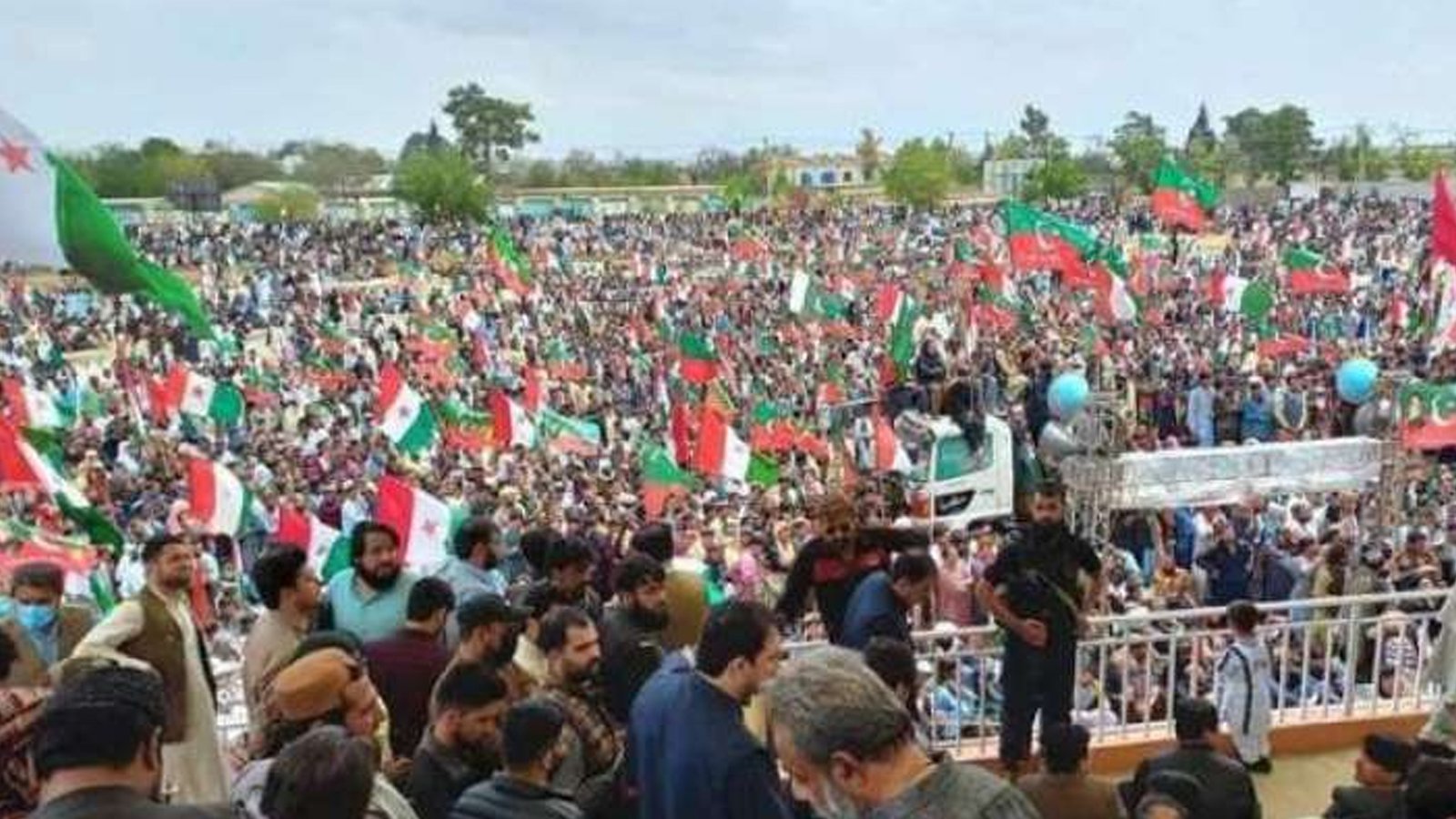 اپوزیشن اتحاد کا اگلا جلسہ لاہور میں کیے جانے کا امکان