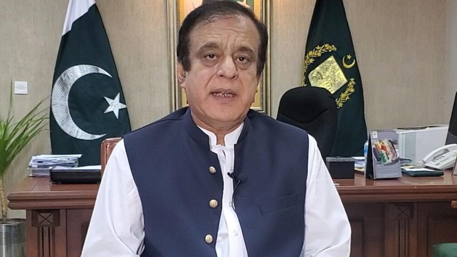 عدلیہ کی حفاظت کیلئے شبلی فراز  نے وکلاءکو کھڑا ہونے کا مشورہ دیدیا