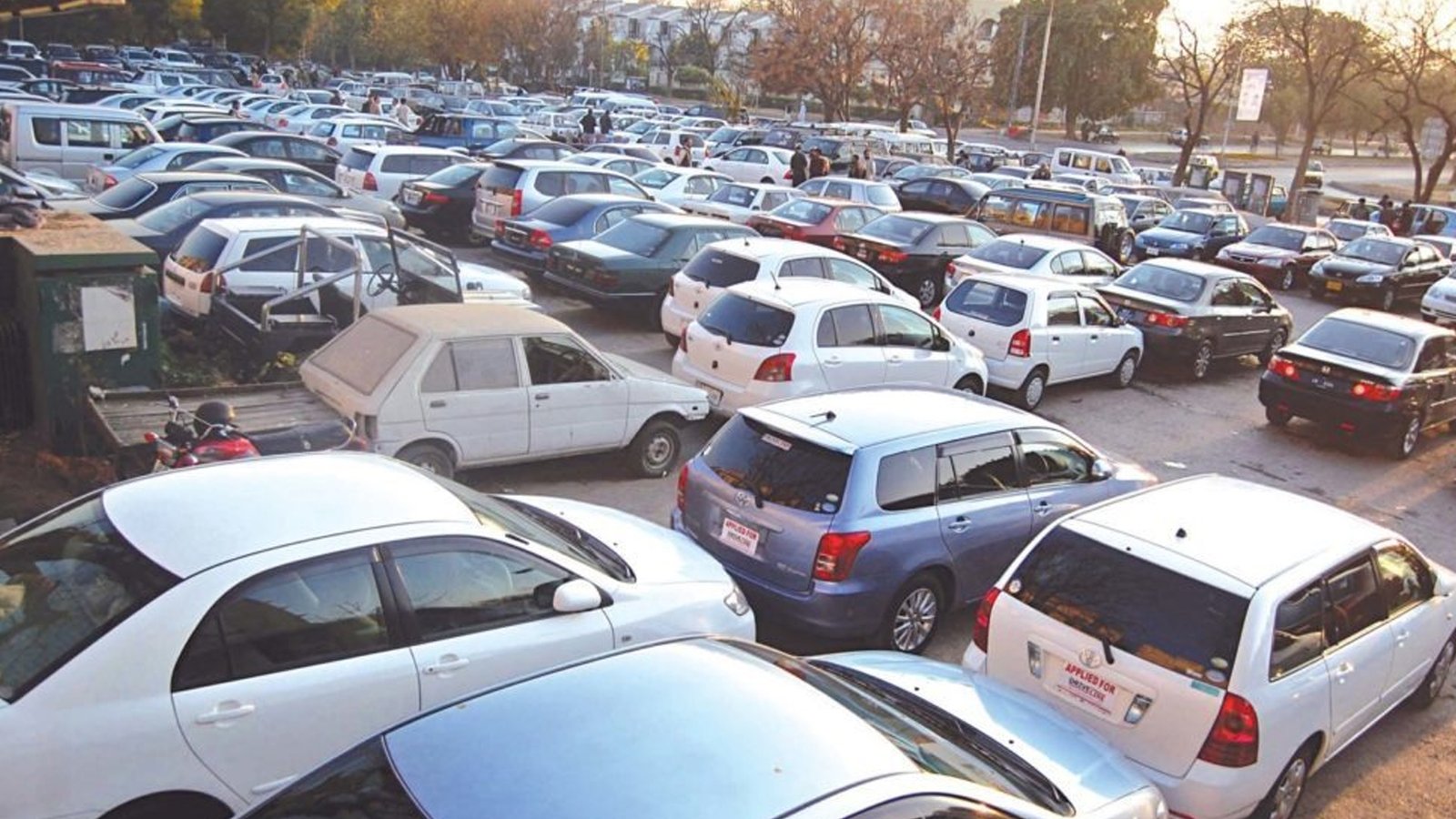 استعمال شدہ گاڑیوں کی درآمد پر عائد ڈیوٹی و ٹیکس بڑھانے کی تجاویز