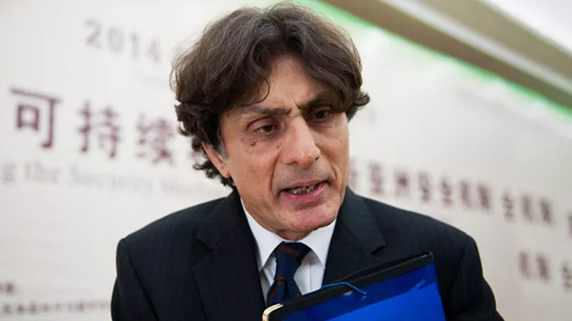 ترجمان پاکستان تحریک انصاف رئوف حسن پر نامعلوم افراد کا حملہ