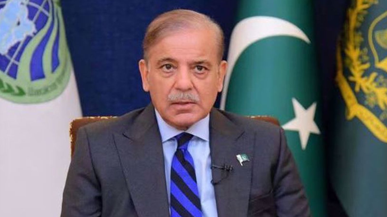 وزیراعظم نے بجلی صارفین کے بلو ں میں زائد یونٹس  شامل کرنے پر نوٹس  لے لیا