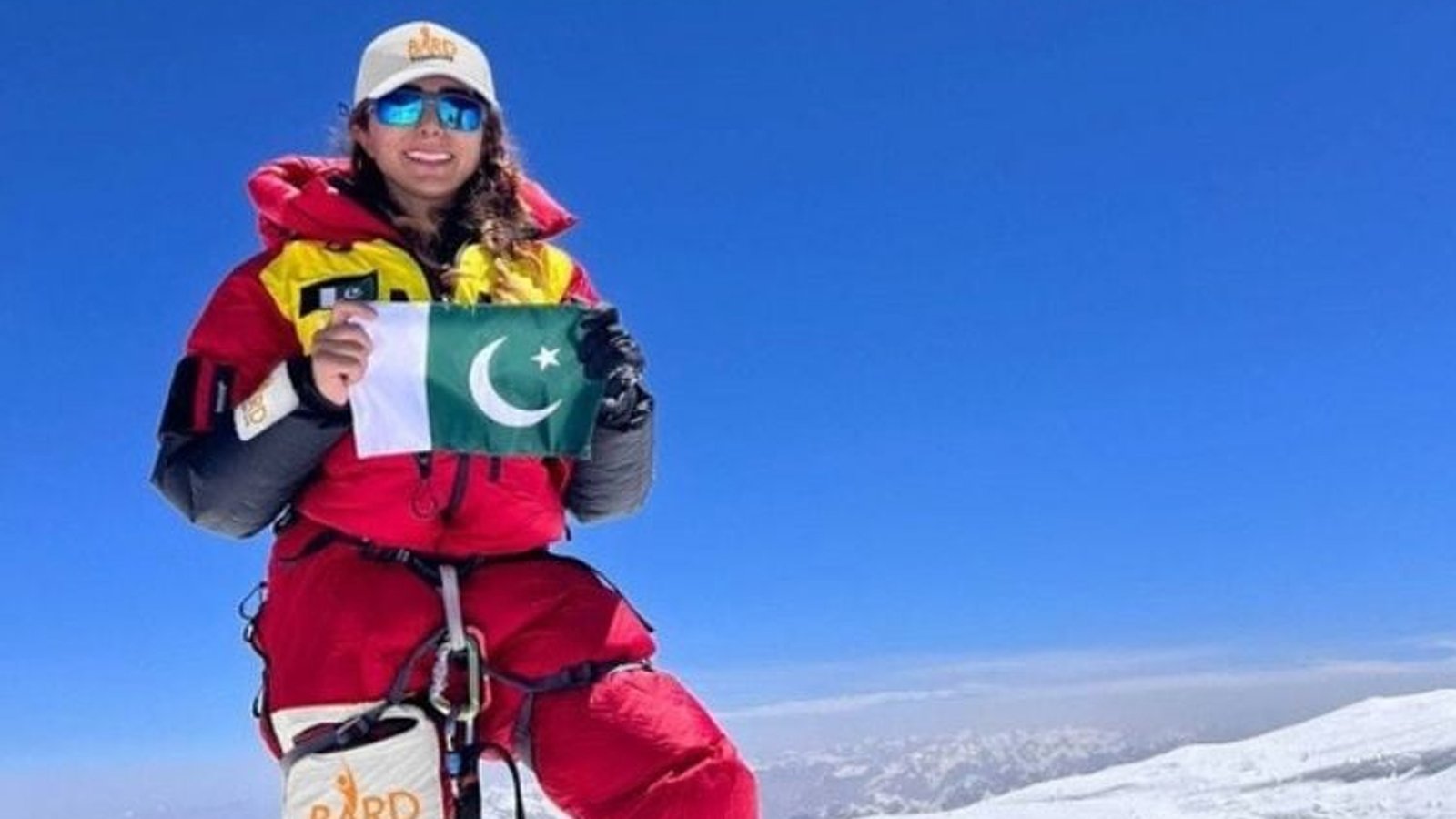 نائلہ کیانی کا بڑا اعزاز ، 11 چوٹیاں سر کرنے والی پہلی پاکستانی خاتون بن گئیں