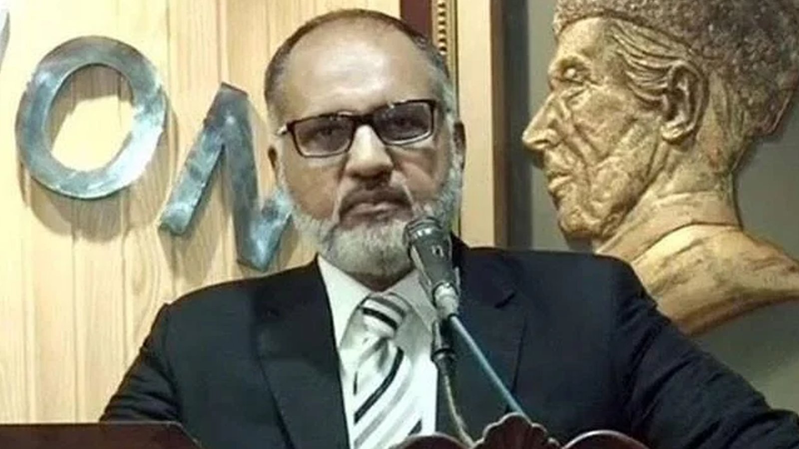جسٹس شوکت عزیز صدیقی کی برطرفی کا نوٹیفکیشن واپس لے لیا گیا