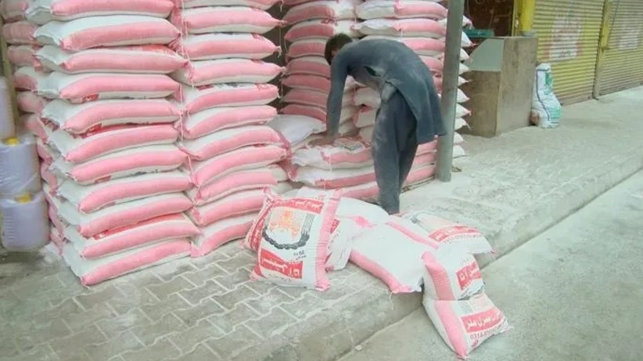 پنجاب حکومت کا آٹا مہنگا کرنیوالی فلور ملز کیخلاف سخت ایکشن کا اعلان