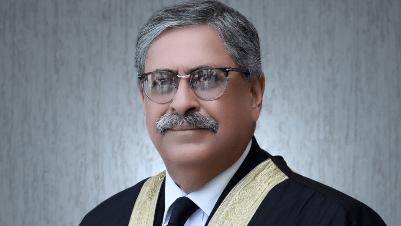 جسٹس اطہر من اللہ کا نیب ترامیم کیس براہ راست نشر نہ کرنے پر اختلافی نوٹ جاری