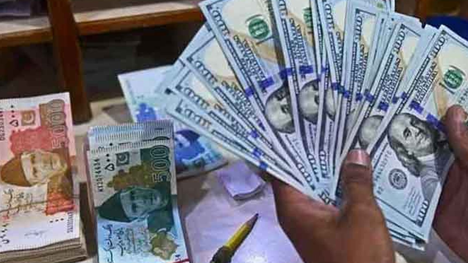 ملکی قرضوں میں4 ہزار 622 ارب روپے کا اضافہ ریکارڈ
