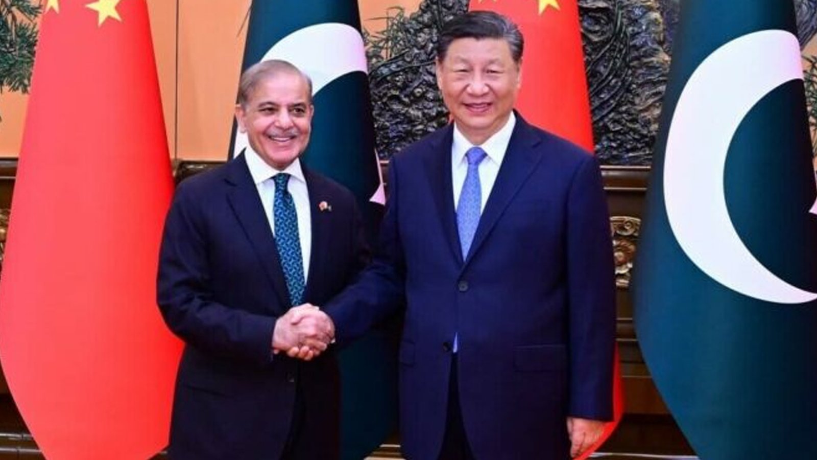 وزیراعظم شہبازشریف کا دورہ چین، دونوں ممالک کا اسٹریٹجک شراکت داری مزید مستحکم کرنے کا عزم، چینی وزارت خارجہ نے بریفنگ دیدی
