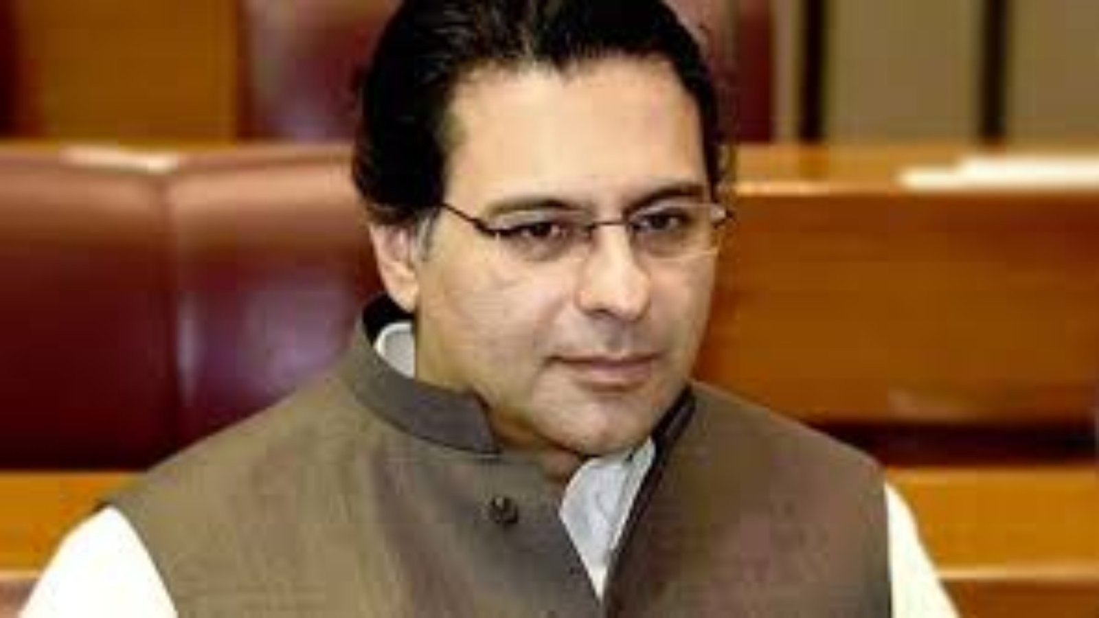 ایف آئی اے نے مونس الہٰی کیخلاف منی لانڈرنگ کیس میں ضمنی چالان جمع کرادیا