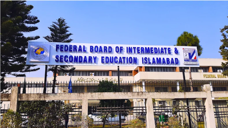 وفاقی ثانوی تعلیمی بورڈ میں پیپر تبدیل کرنے کا اسکینڈل سامنے آگیا