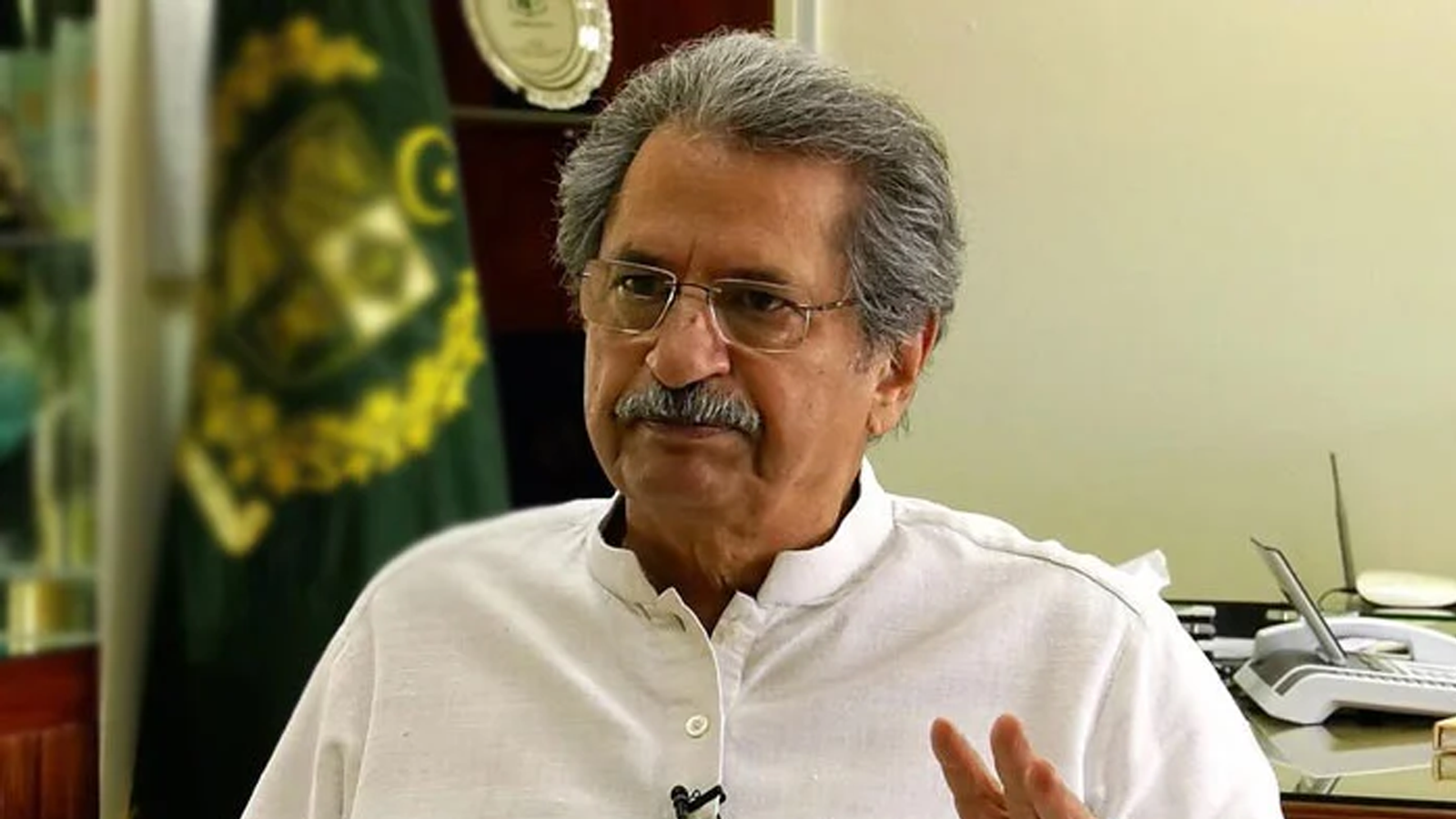 پی ٹی آئی رہنما شفقت محمود کا سیاست چھوڑنے کا اعلان