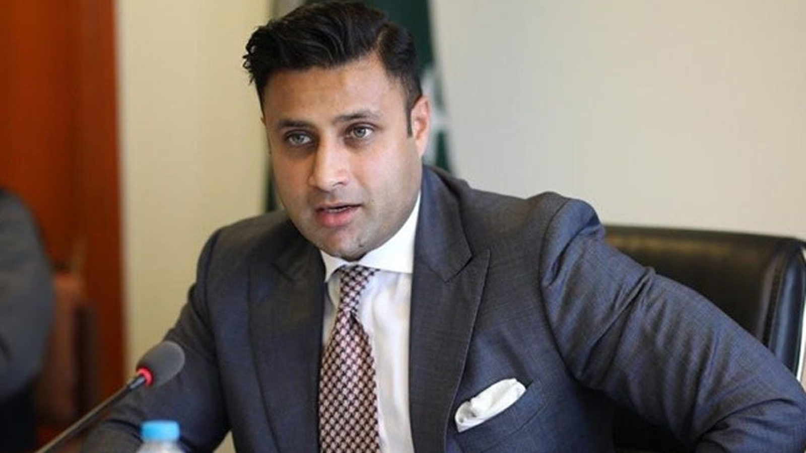 سید زلفی بخاری بانی پی ٹی آئی کے مشیر برائے عالمی امور مقرر