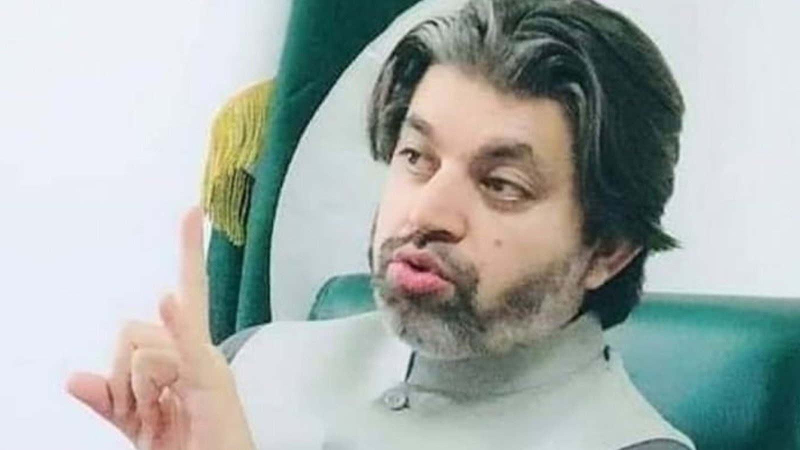 مذاکرات ہوتے ہیں تو سب کا فائدہ ہے کسی این آر او کی خواہش نہیں، علی محمد خان
