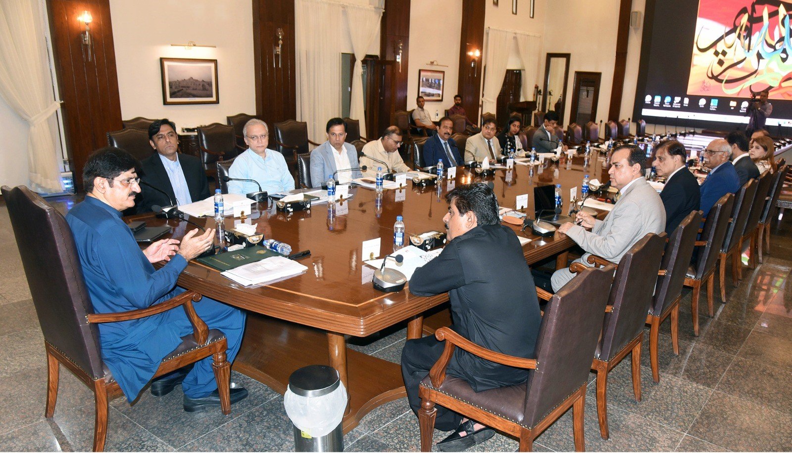 سندھ میں معیارِ تعلیم بہتر بنانے کا معاملہ: سندھ حکومت نے عوامل کی نشاندہی کر دی