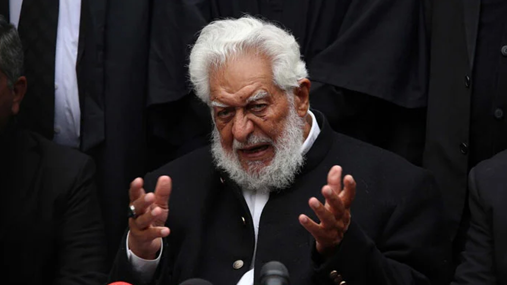 عمران خان پر ٹارچر کیا جا رہا ہے، قاضی انور ایڈووکیٹ