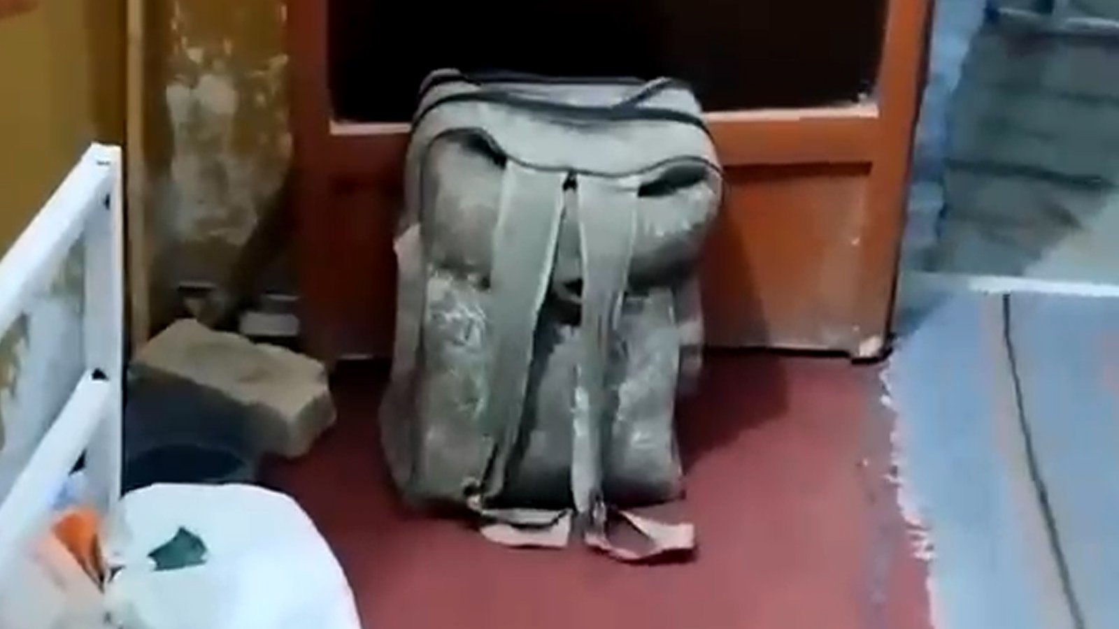 اسلا  م آباد، پی ٹی آئی کی جلسہ گاہ کے مقام پر مشکوک بیگ کی موجودگی پر بم ڈسپوزل اسکواڈ طلب