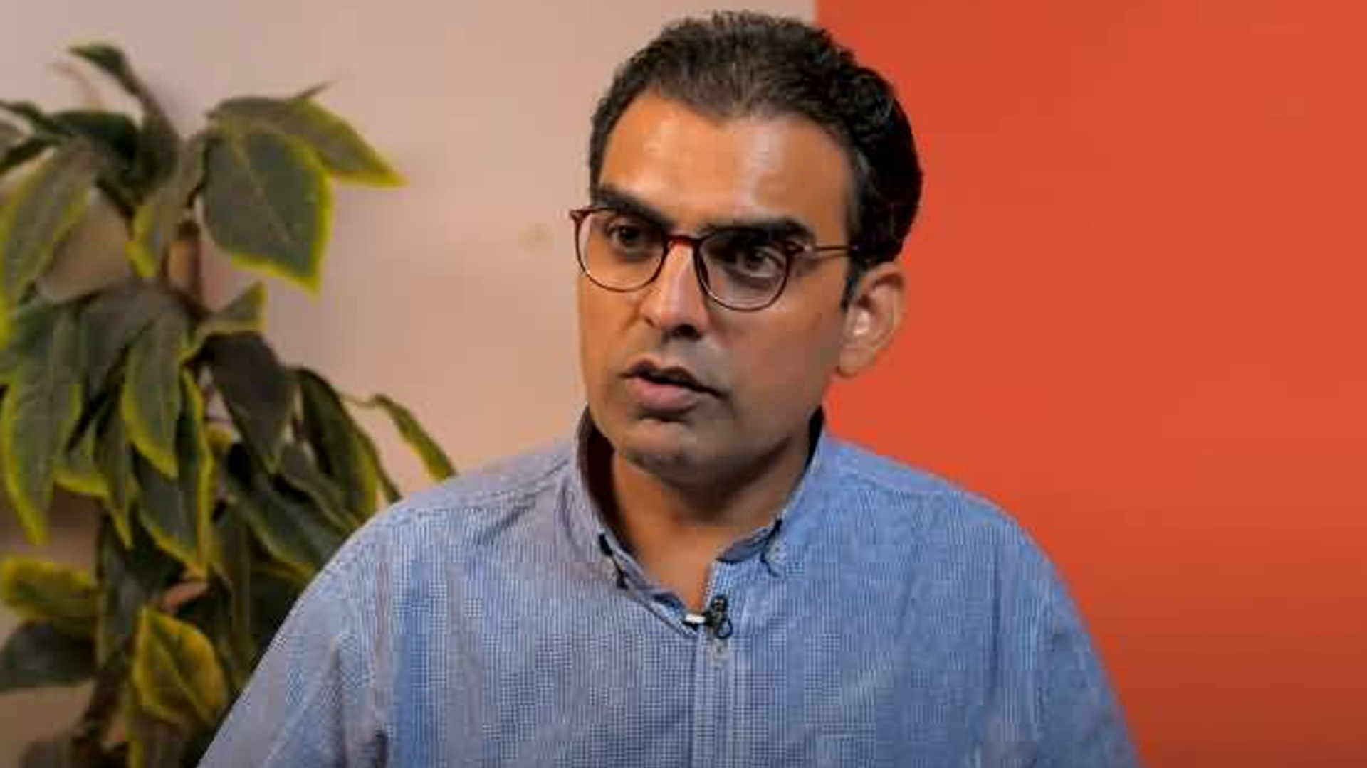 ٹی ٹی پی اور پی ٹی آئی کا کوئی خفیہ تعلق ہے جسے وہ عیاں نہیں کرنا چاہتے،  سینئر صحافی عمر چیمہ