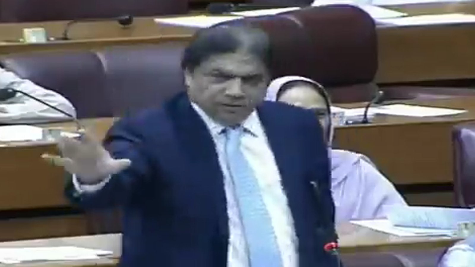 ان کا احتساب ہونا چاہیے جنہوں نے شہدا کے مجسمے توڑے، حنیف عباسی