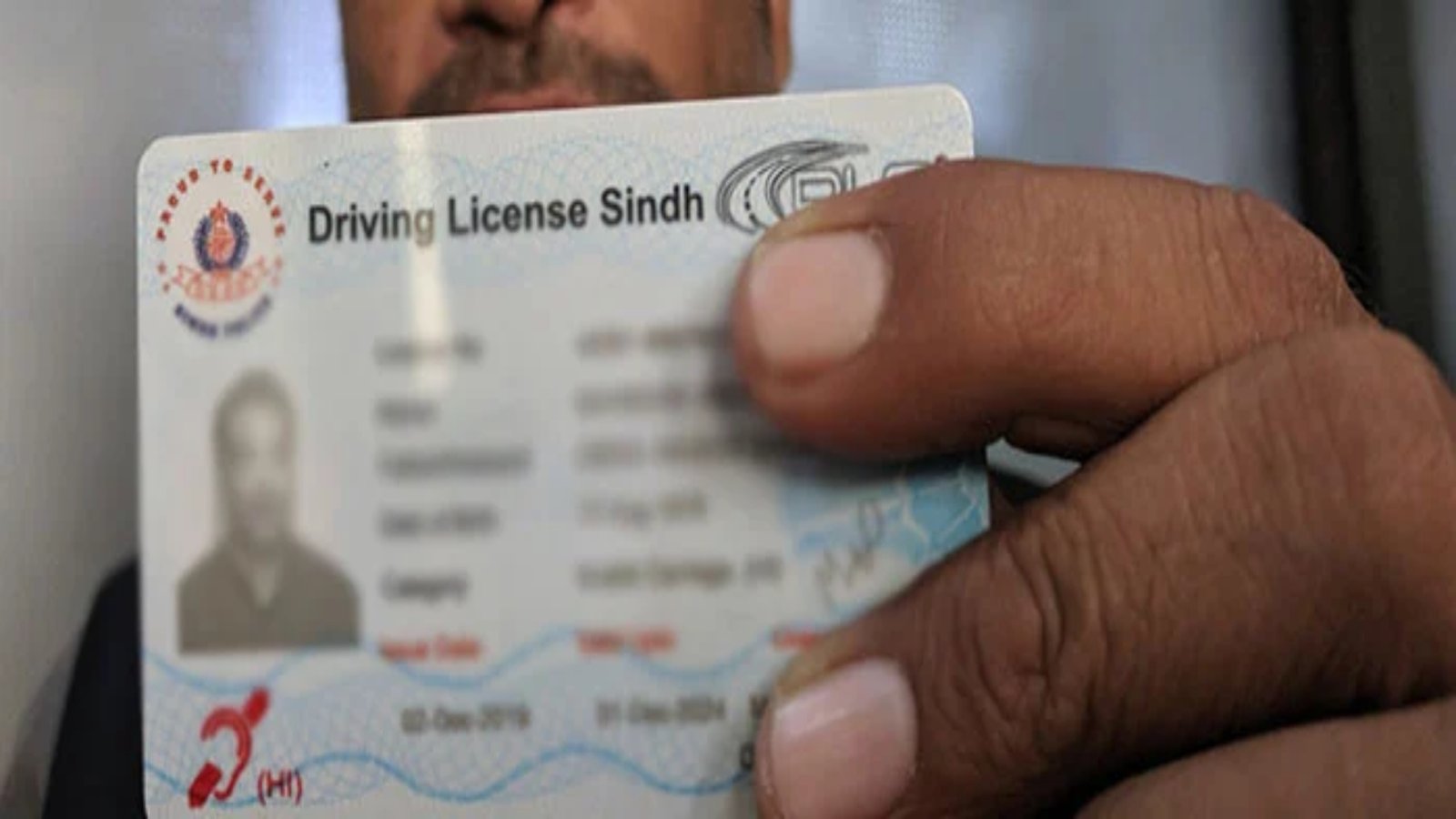 سندھ کی تمام 11 ڈرائیونگ لائسنس برانچز سے انٹرنیشنل ڈرائیونگ پرمٹ کا اجرا شروع