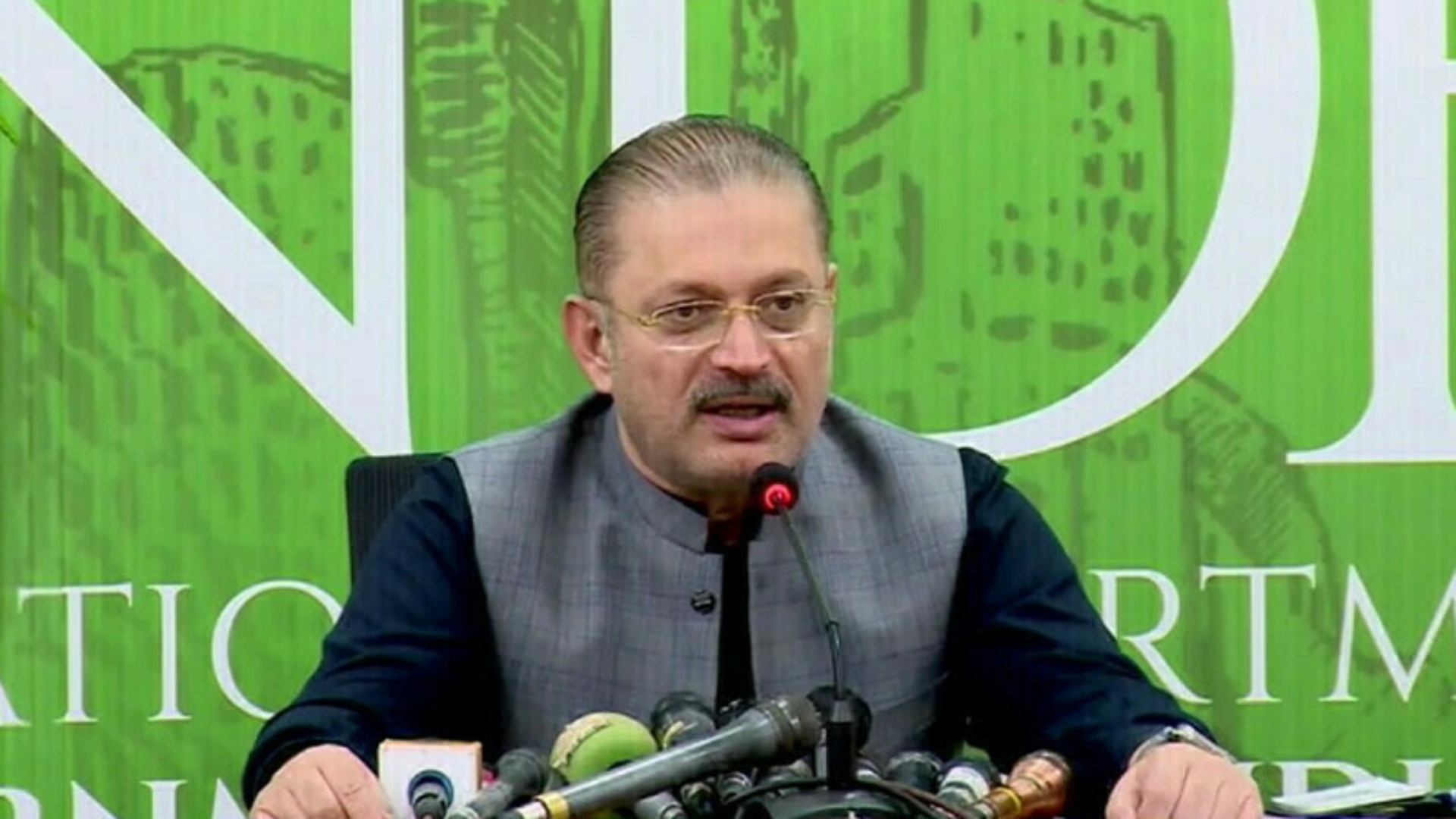 عمران خان جیل میں بیٹھ کر انتشار پھیلانے کی کوشش کر رہے ہیں: شرجیل میمن