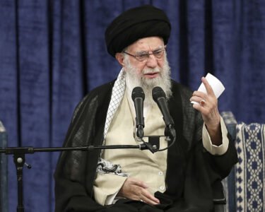 آیت اللہ خامنہ ای