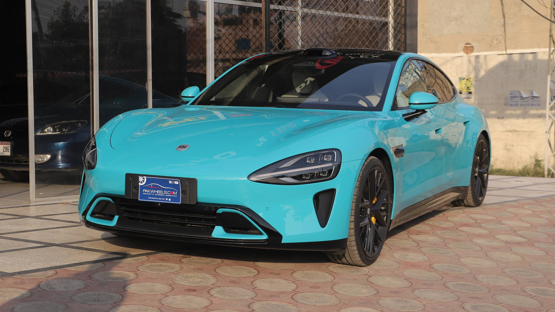 شاؤمی کی الیکٹرک گاڑی ایس یو 7 کی پاکستان میں ممکنہ لانچنگ نے ہلچل مچا دی