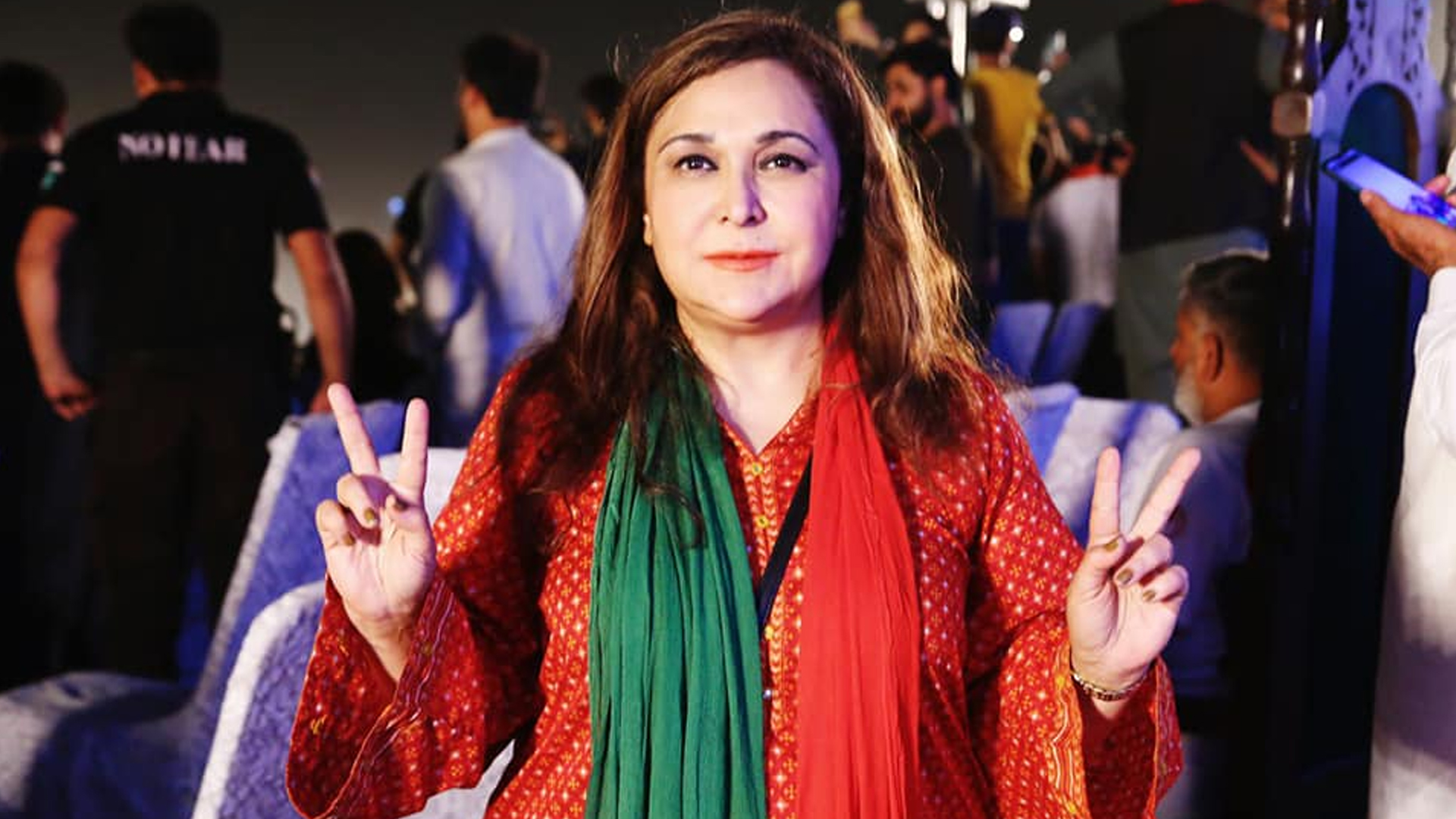 عمران خان کو چھوڑنے والی نہیں ہوں، سینیٹر زرقا تیمور نے ویڈیو پیغام جاری کر دیا