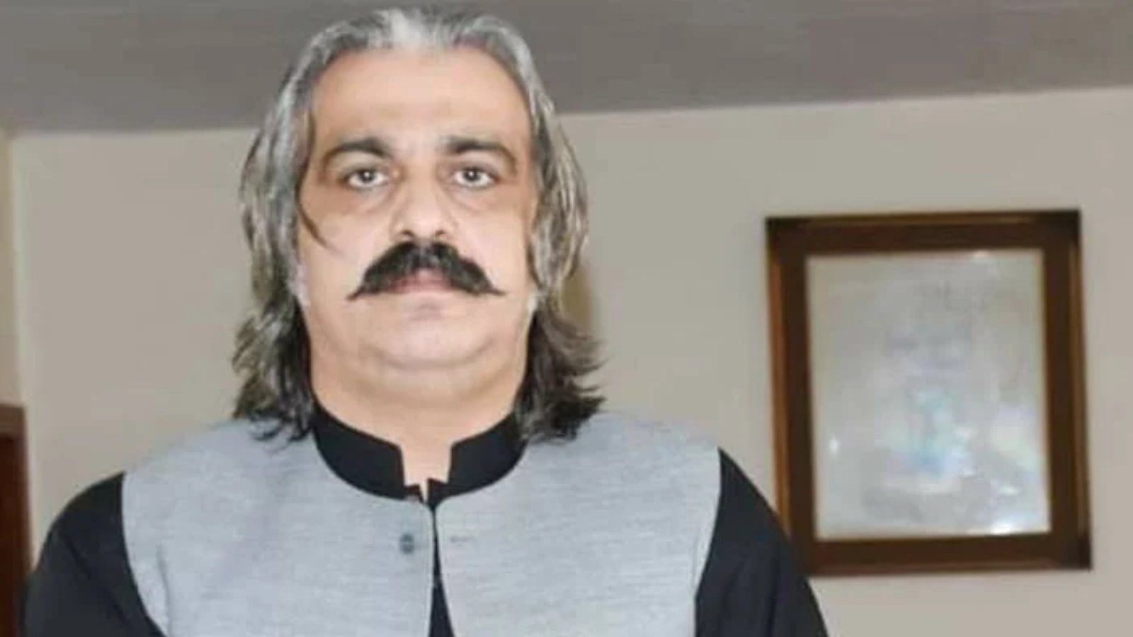 وزیراعلیٰ علی امین گنڈاپور کا خیبرپختونخوا ہائوس اسلام آباد سے قیمتی سامان
