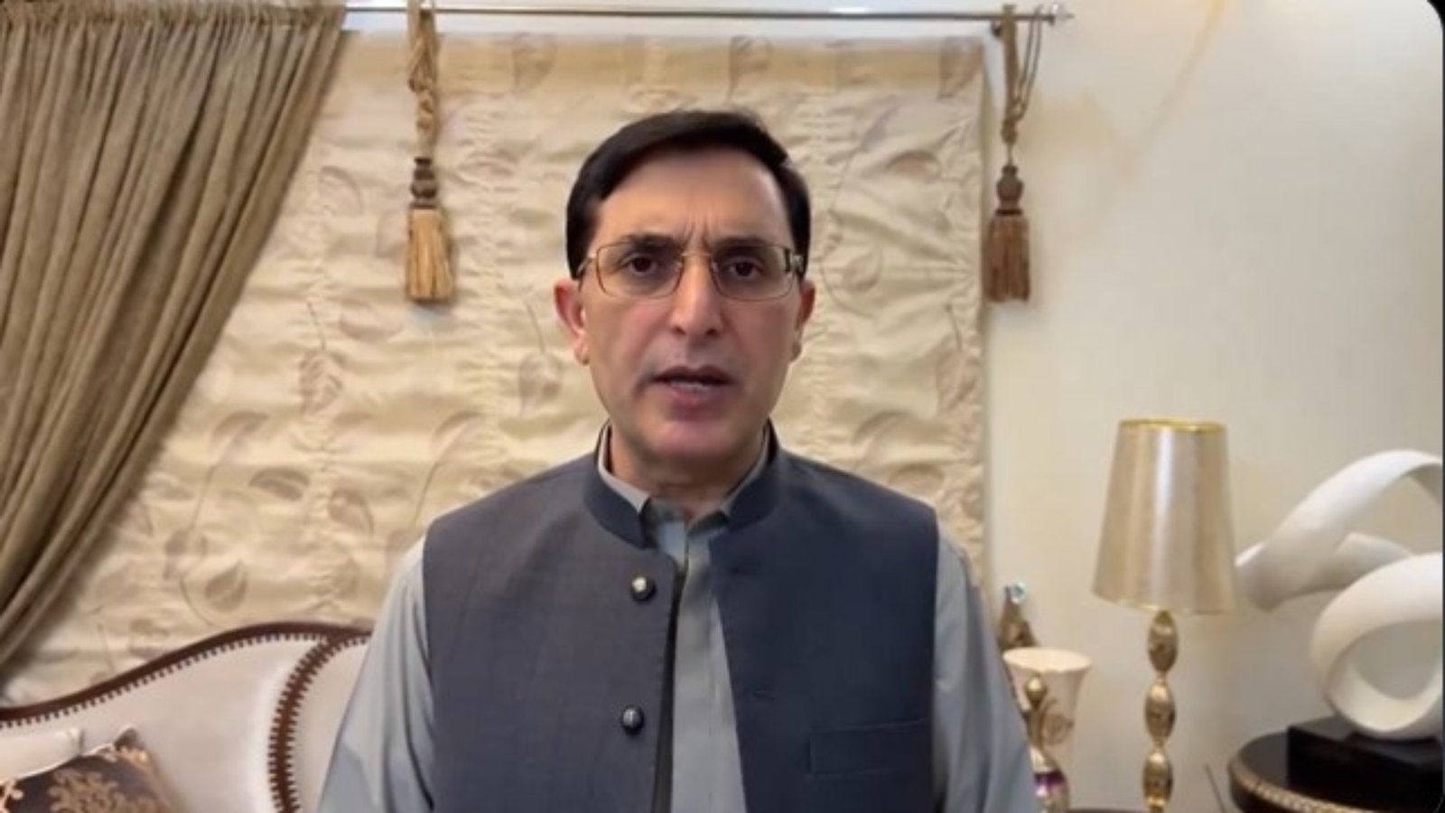پی ٹی آئی نے بشریٰ بی بی کے احتجاج کو لیڈ کرنے کا امکان مسترد کر دیا