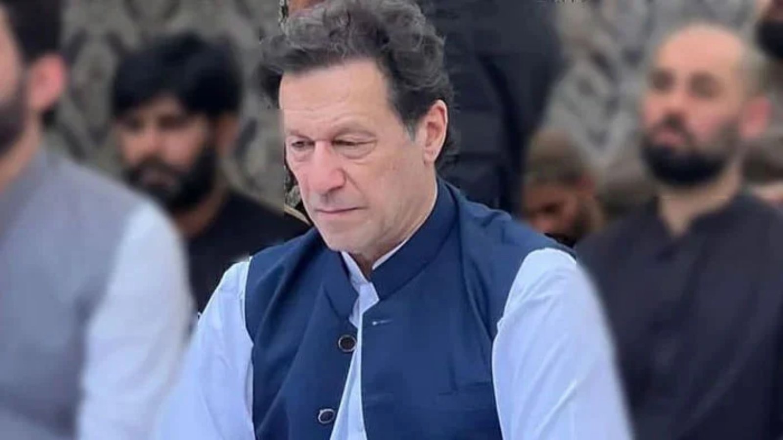 وفاقی حکومت کاعمران خان کے خلاف بڑی کارروائی کا فیصلہ