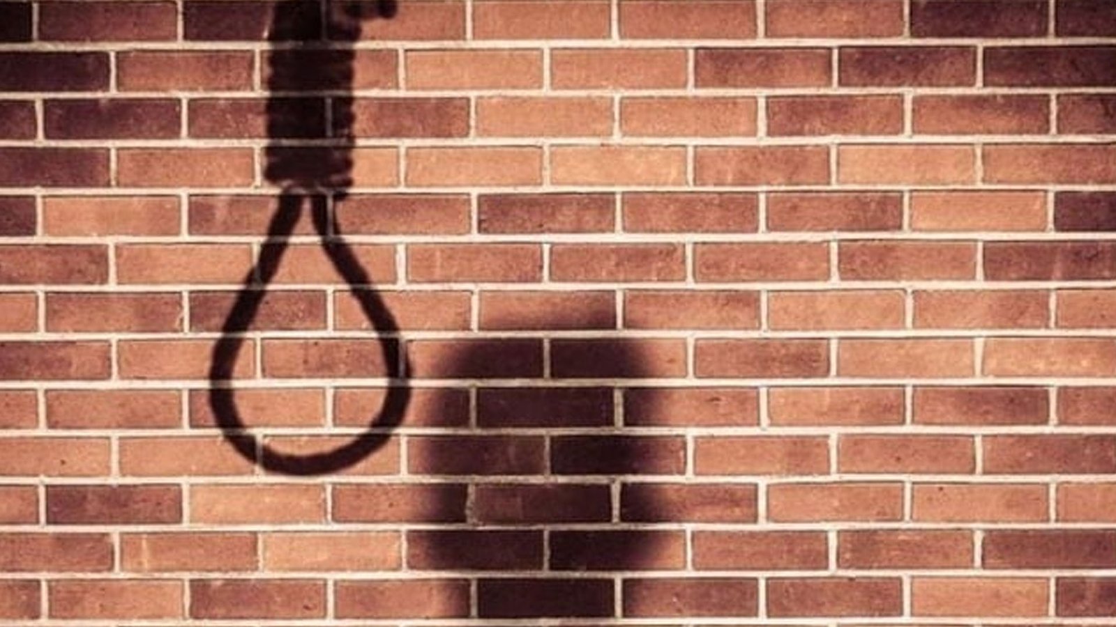 پنجاب یونیورسٹی خودکشی کیس : طالبہ کے والد کا قانونی کارروائی سے انکار