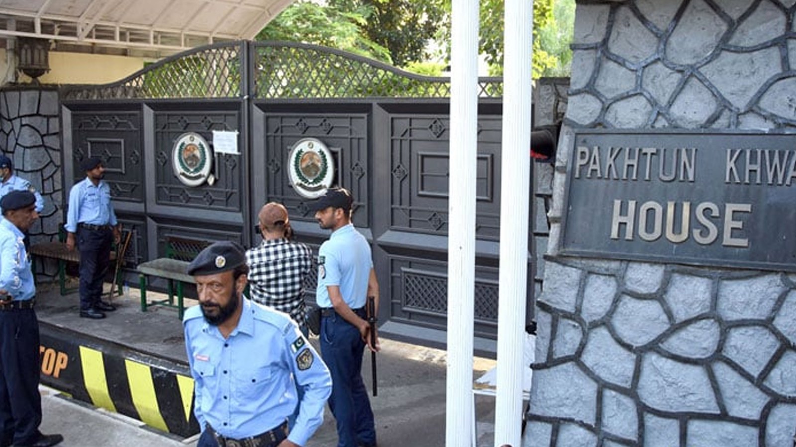 خیبرپختونخوا حکومت کا آئی جی اسلام آباد کیخلاف خیبرپختونخوا ہائوس اسلام آباد میں توڑ پھوڑ کا مقدمہ درج کروانے کا فیصلہ