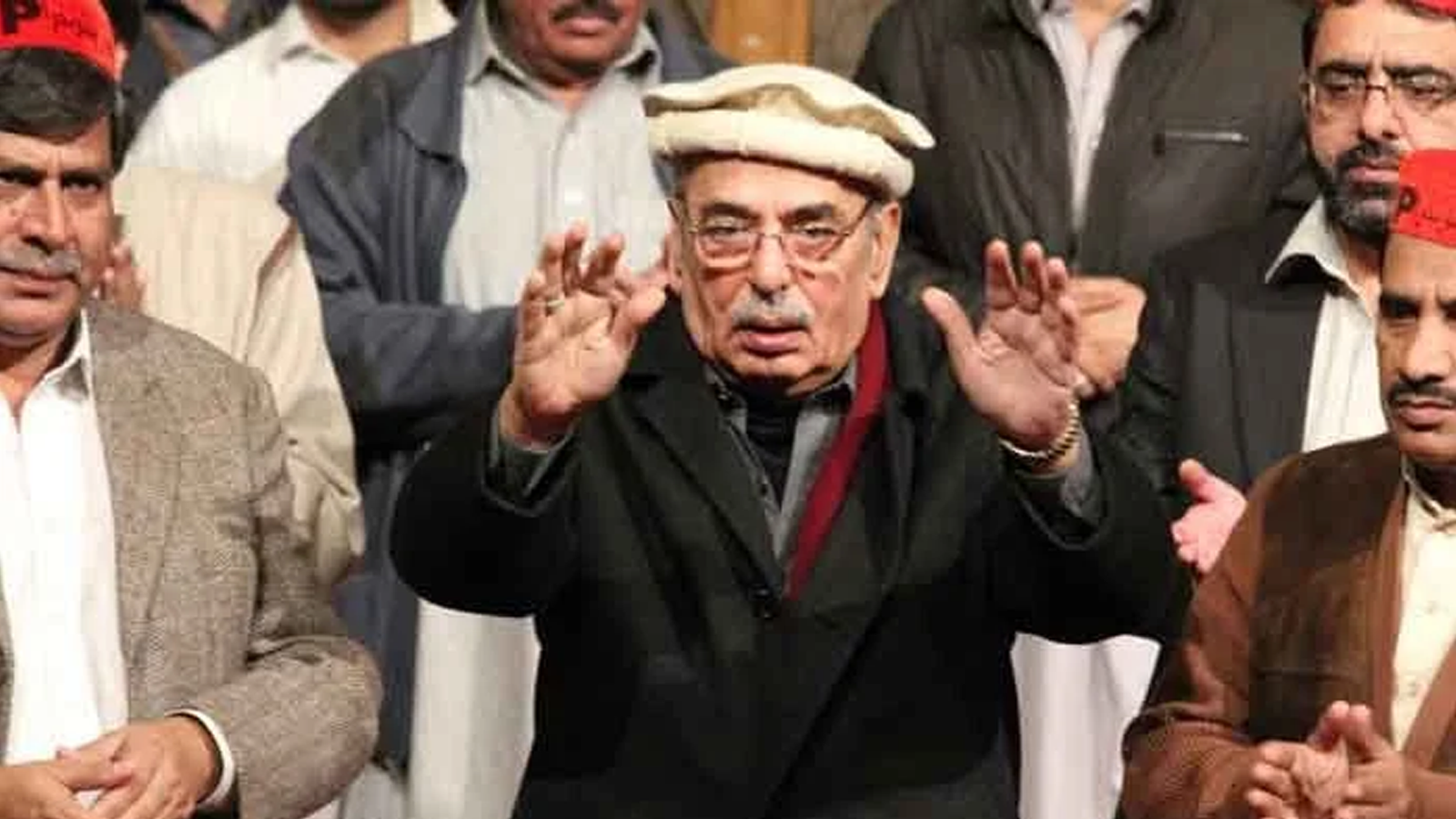اے این پی کے سابق سینیٹر الیاس احمد بلورانتقال کر گئے