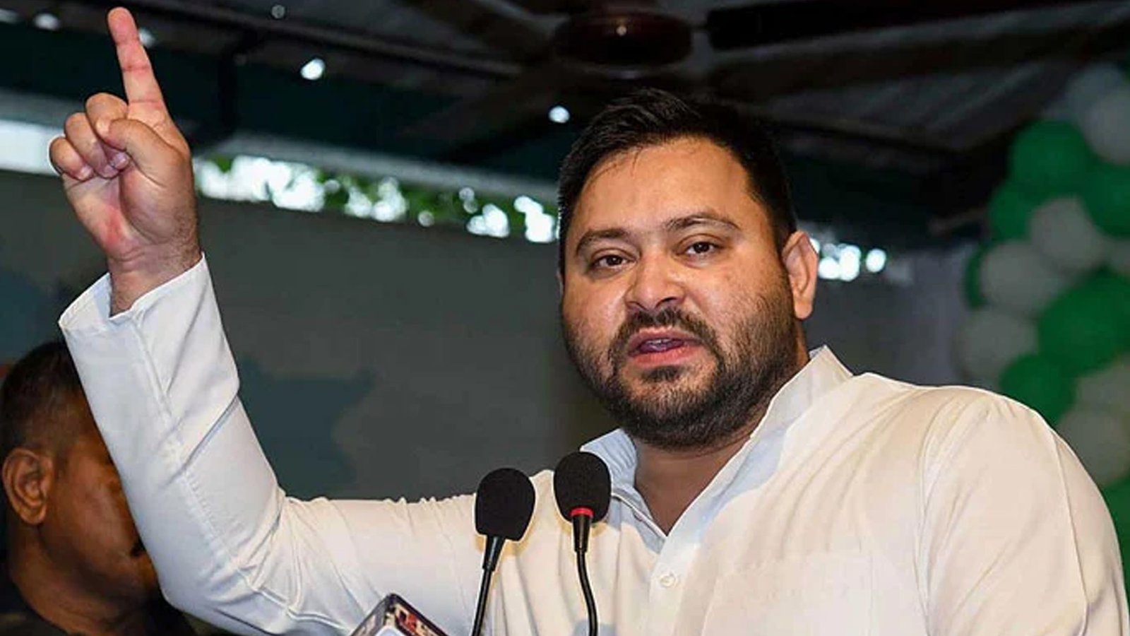 مودی بریانی کھانے لاہور جا سکتے ہیں تو ٹیم بھیجنے میں کیا حرج ہے؟ بھارتی سیاستدان تیجا شوی یادیو