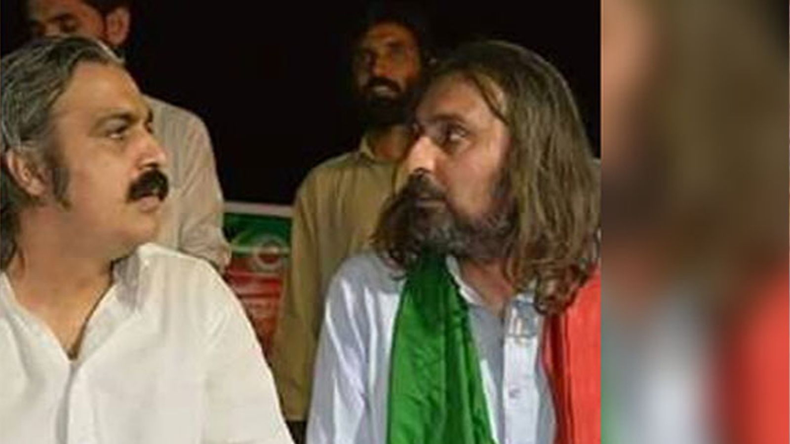 عمر امین گنڈاپور کی قیادت میں قافلہ ڈی آئی خان سے اسلام آباد روانہ