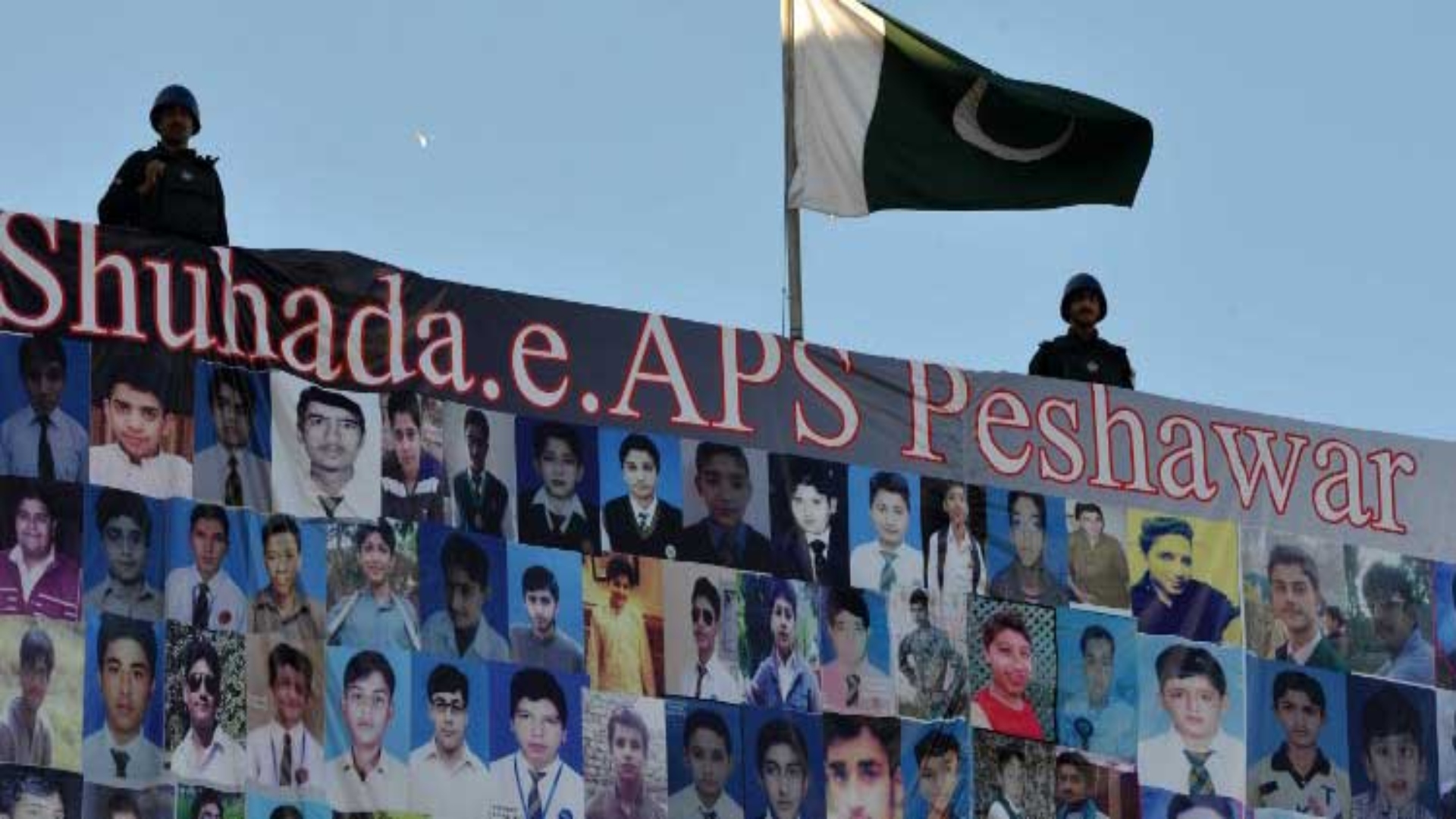 سانحہ آرمی پبلک اسکول کو 10سال بیت گئے