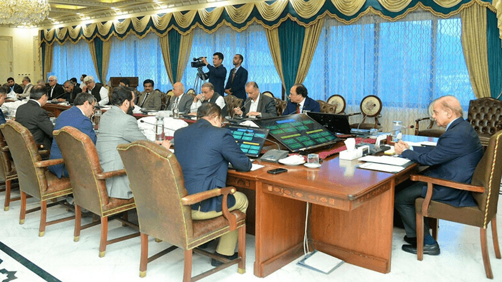 اتحادی حکومت کی ایک سالہ کارکردگی، وزیراعظم کی زیرصدارت وفاقی کابینہ کا اجلاس آج ہوگا