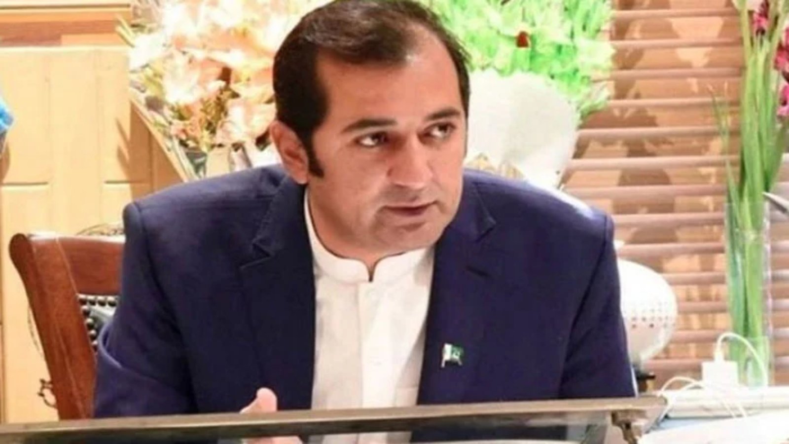 اداروں کو دھمکانے کا کیس: سابق وزیراعلیٰ گلگت بلتستان خالد خورشید کو 34 سال قید کی سزا