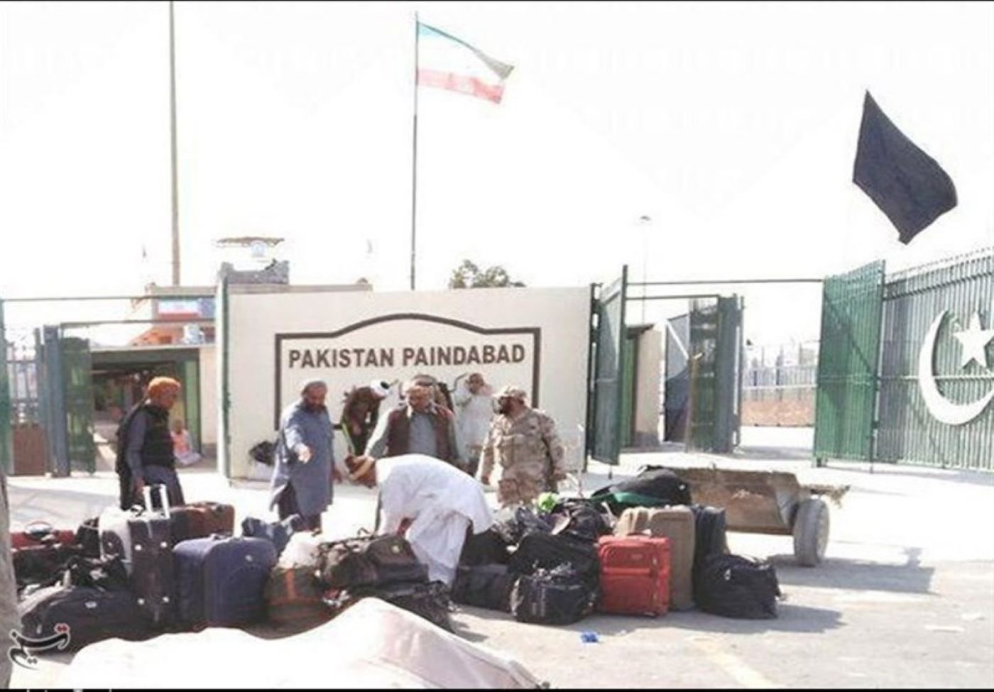 ایران میں مختلف جرائم میں ملوث 10 ہزار سے زائد پاکستانی شہریوں کے پاسپورٹ بلاک کرنے کا فیصلہ
