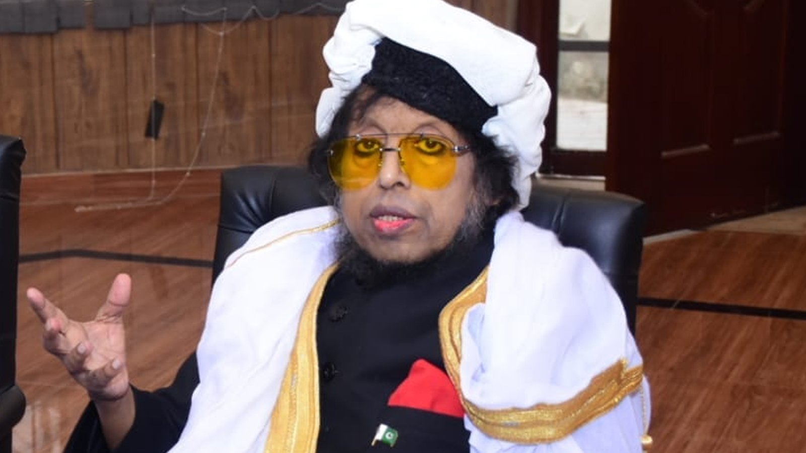 معروف عالم دین پیر سید اظہار شاہ بخاری وفات پا گئے