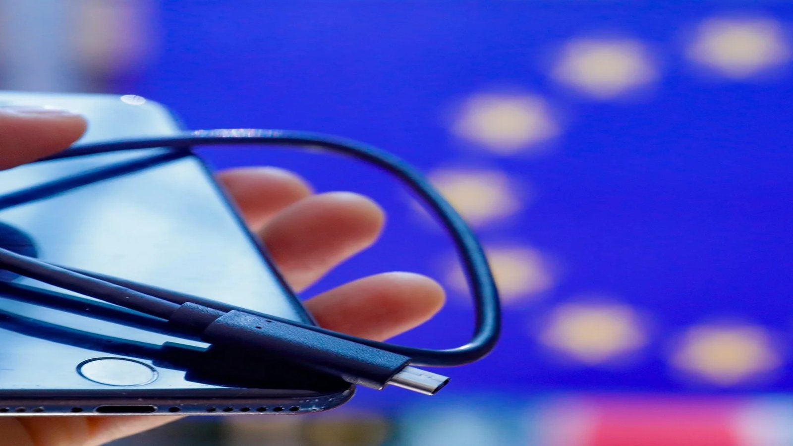 اب کسی دوسری ڈیوائس کے لیے صارف کو نئے چارجر کی ضرورت نہیں ہوگی