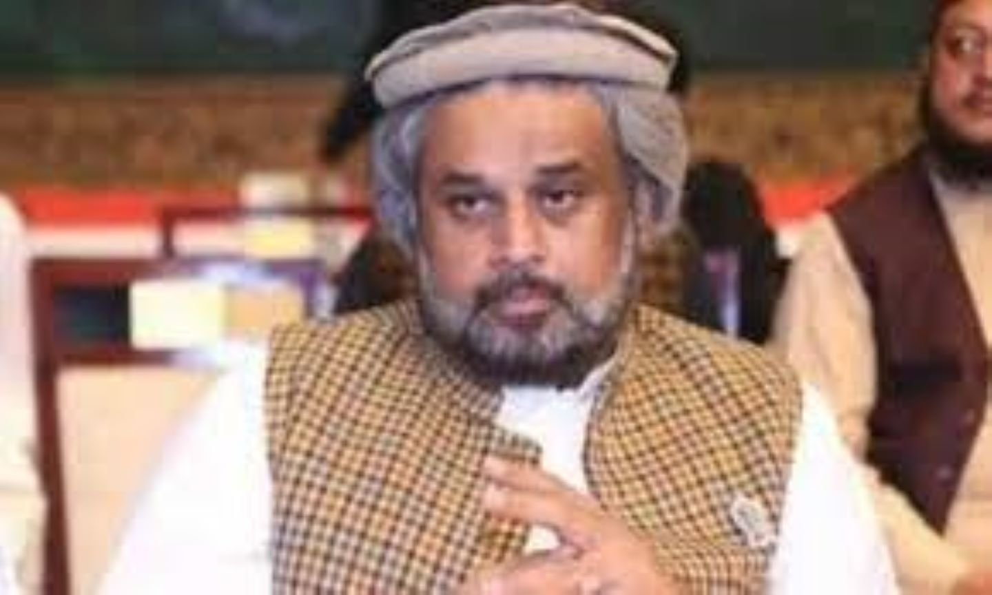 مذاکراتی کمیٹی کو تاحال عمران خان سے ملاقات کیلیے گرین سگنل نہ مل سکا: صاحبزادہ حامد رضا
