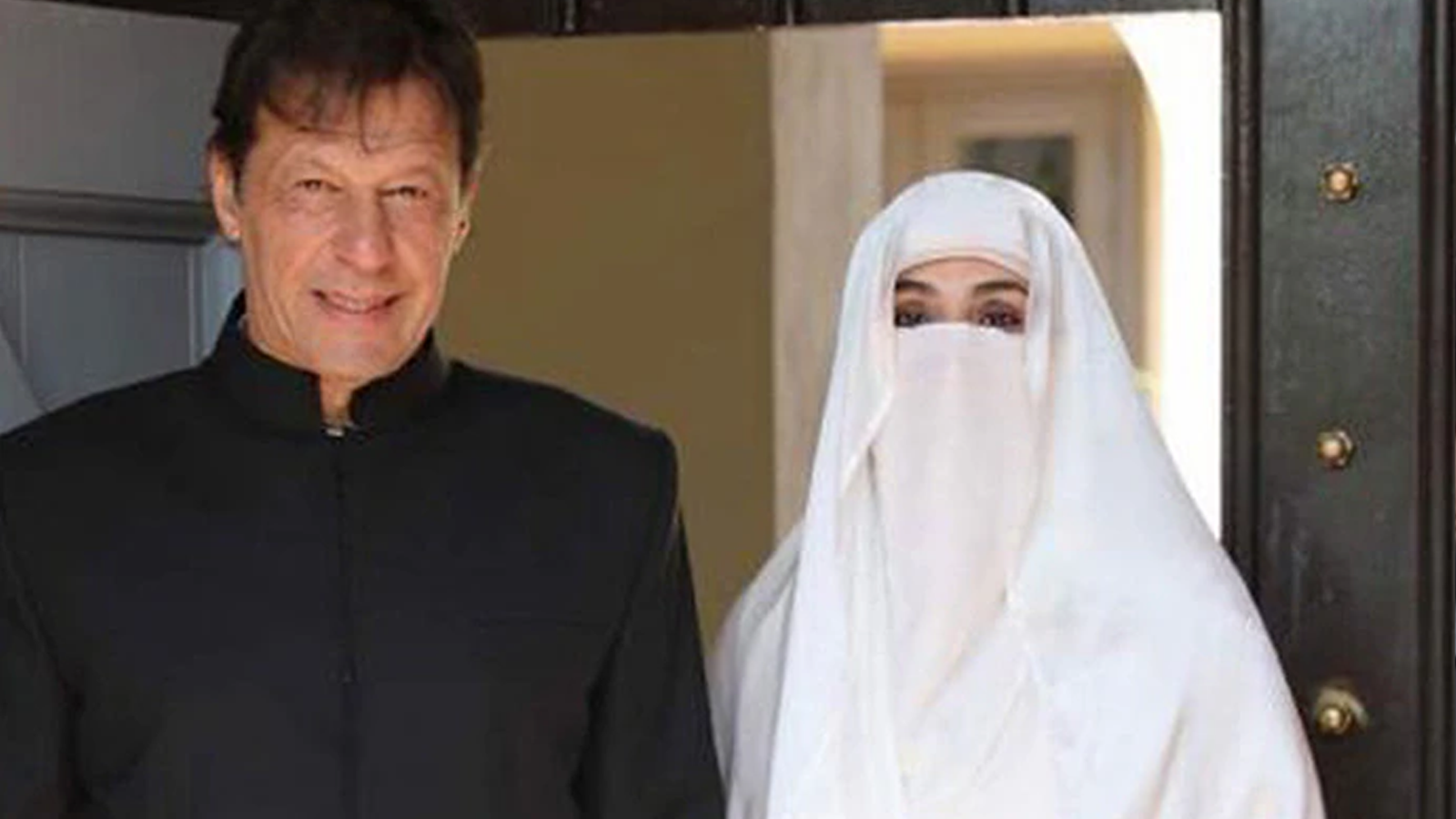 عمران خان اور بشریٰ بی بی کے خلاف 190 ملین پاؤنڈ ریفرنس آخری مراحل میں پہنچ گیا