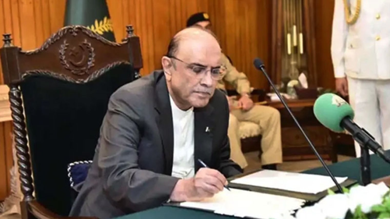 صدر مملکت نے سوسائٹیز رجسڑیشن ایکٹ 2024 پر دستخط کردیے