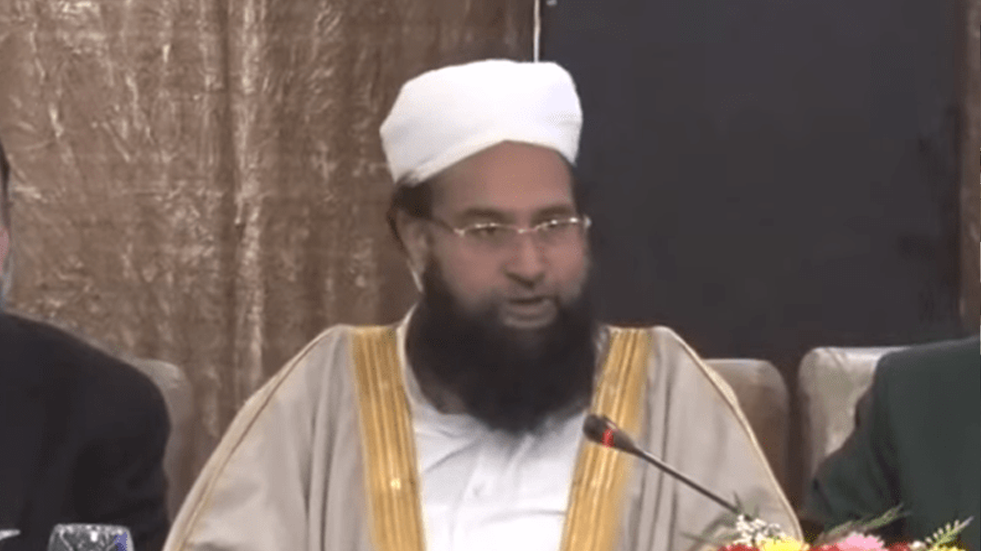 ملک بھر میں آج خطباتِ جمعہ یومِ عزمِ استحکامِ پاکستان کے عنوان سے ہوں گے، علامہ طاہر اشرفی