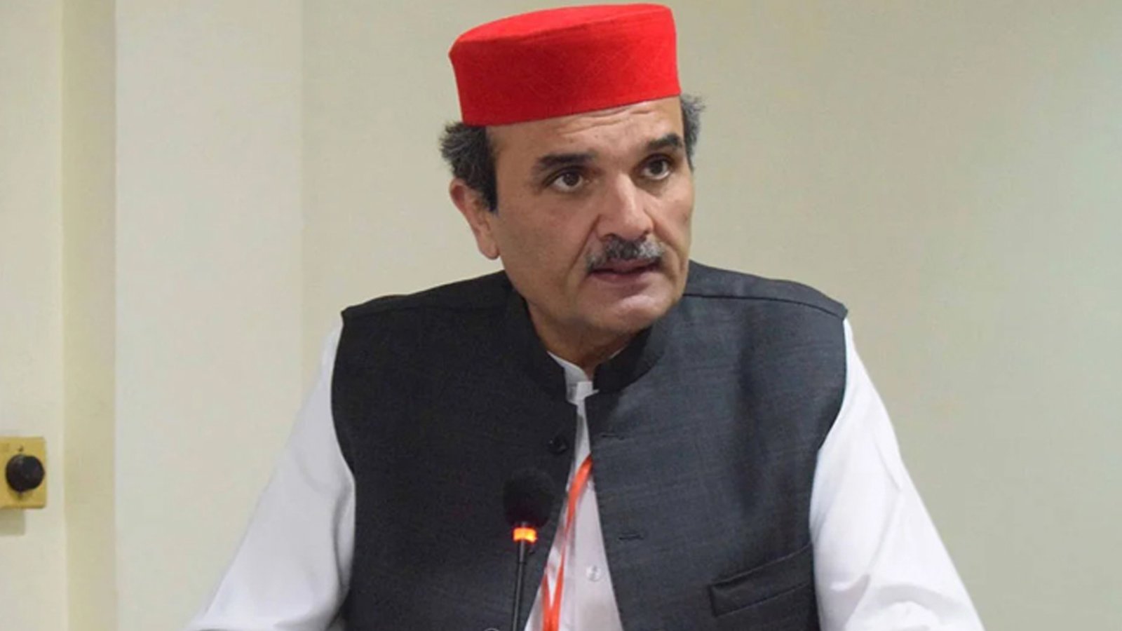 کرم میں حالات تشویش ناک ، کے پی کے حکومت غیر سنجیدہ ہے،امیر حیدر ہوتی