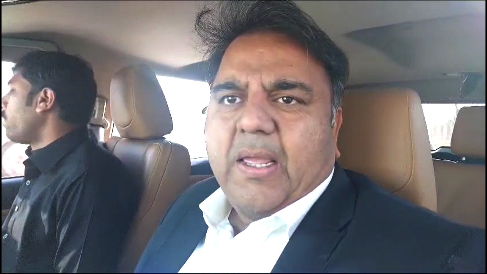 عمران خان نے 8 فروری کو بلیک ڈے منانے کا اعلان کیا، فواد چوہدری