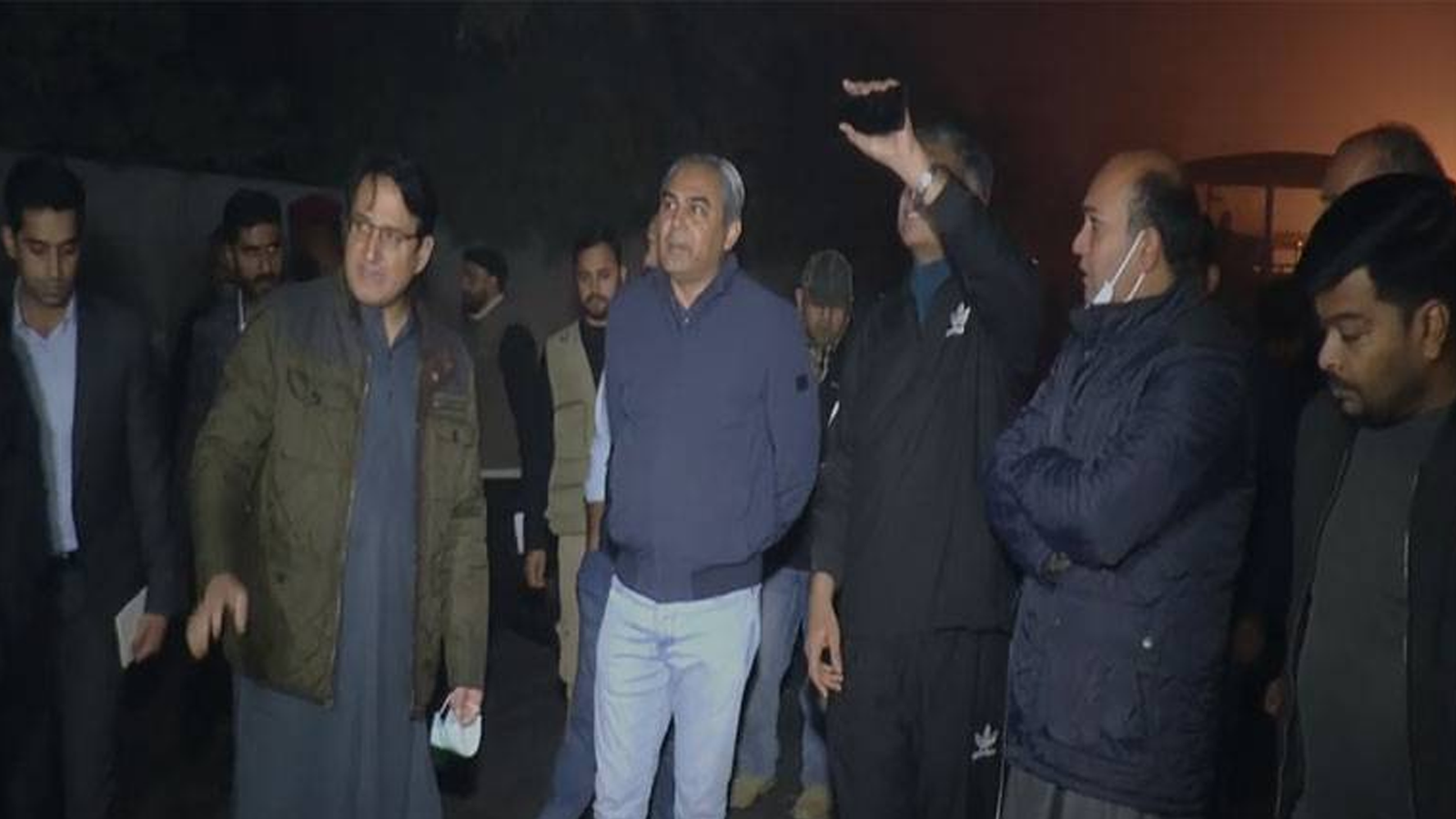 وزیرداخلہ محسن نقوی کا ایف ایٹ چوک کا رات گئے دورہ
