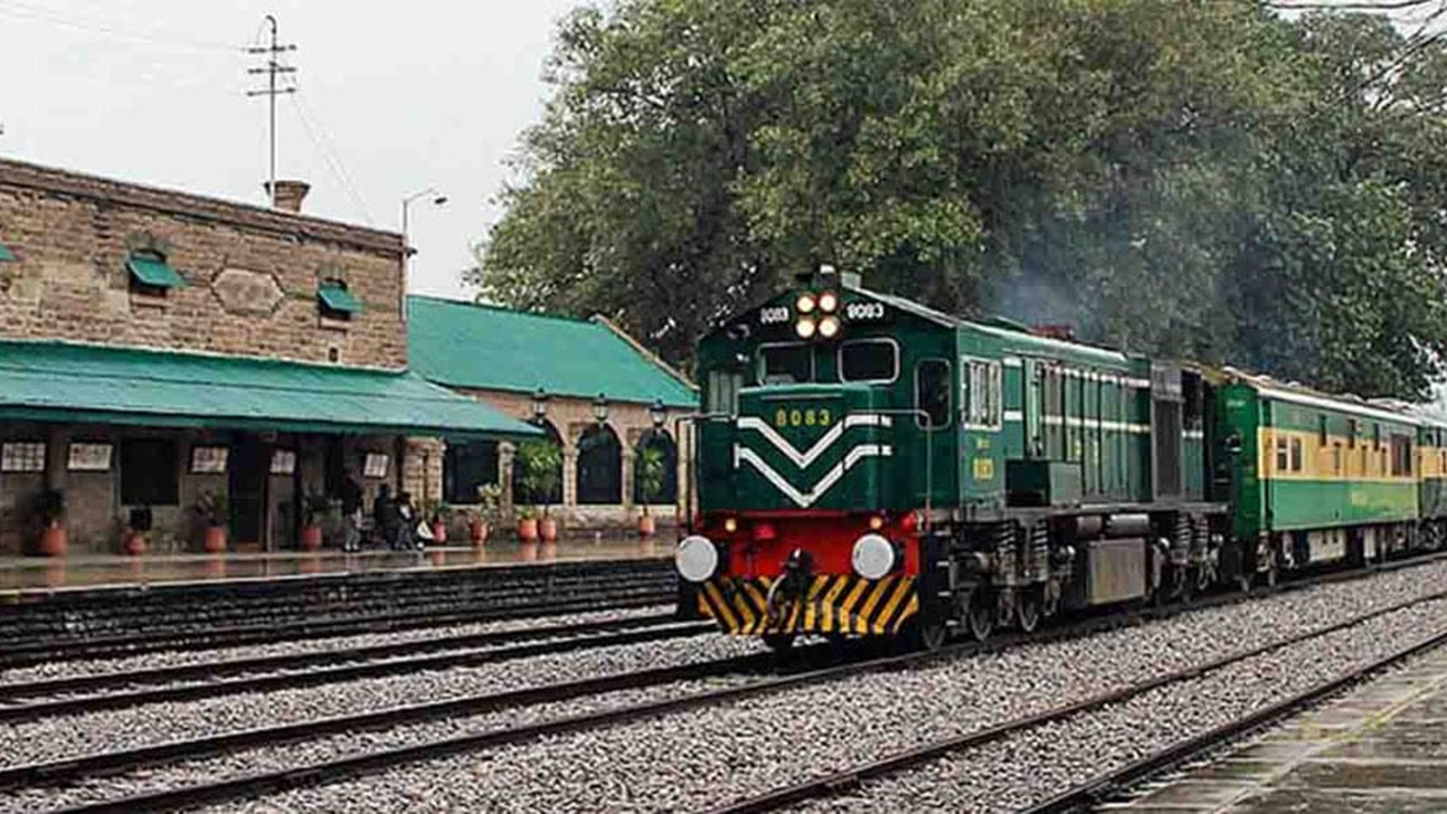 پاکستان ریلوے کا خوشحال خان خٹک ایکسپریس بحال کرنے کا اعلان