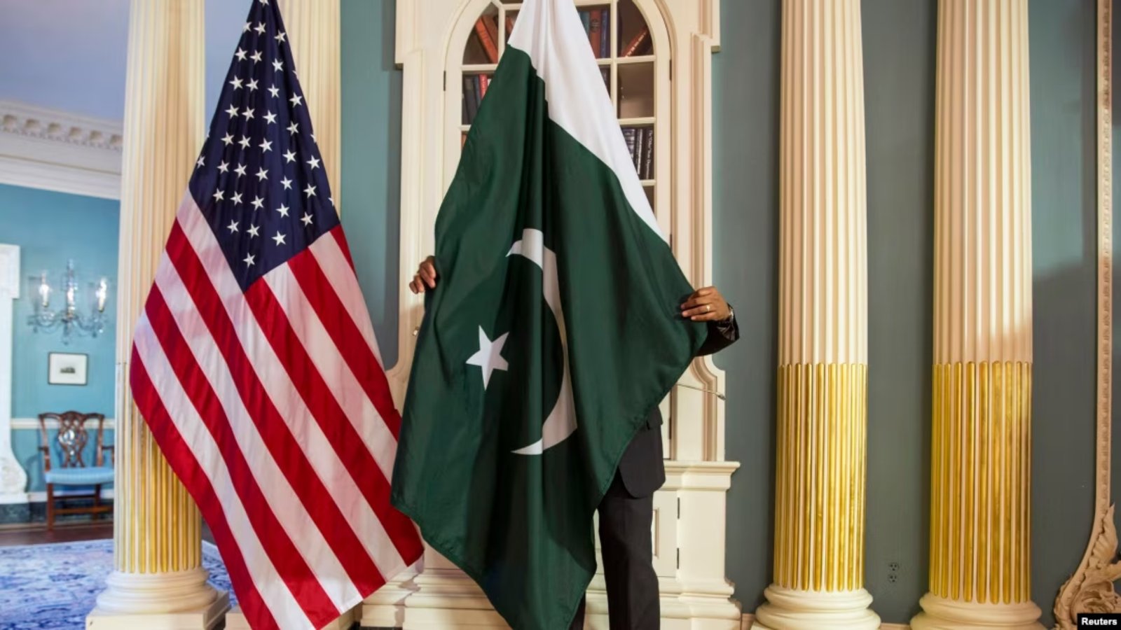 امریکہ نے پاکستان کی امداد بند کرکے کئی اہم منصوبے روک دیے